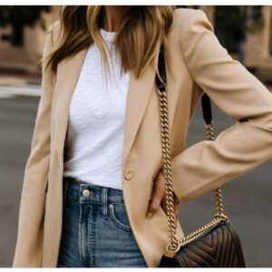 Секреты выбора женских жакетов для стильного гардероба